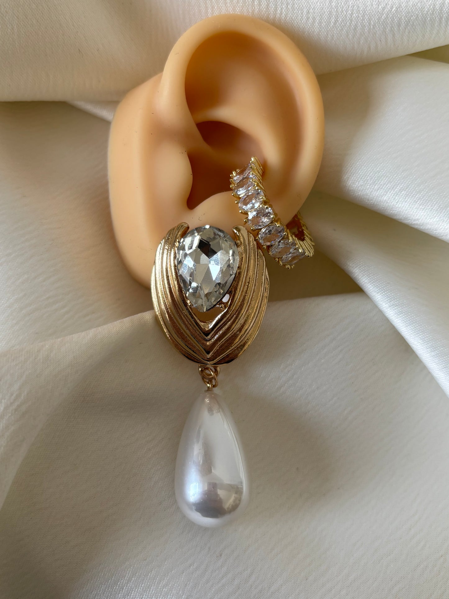 Aretes Maxi Broquel Perla