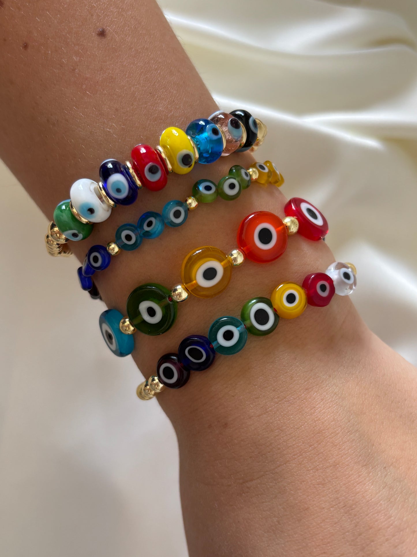 Pulsera Ojos Grandes