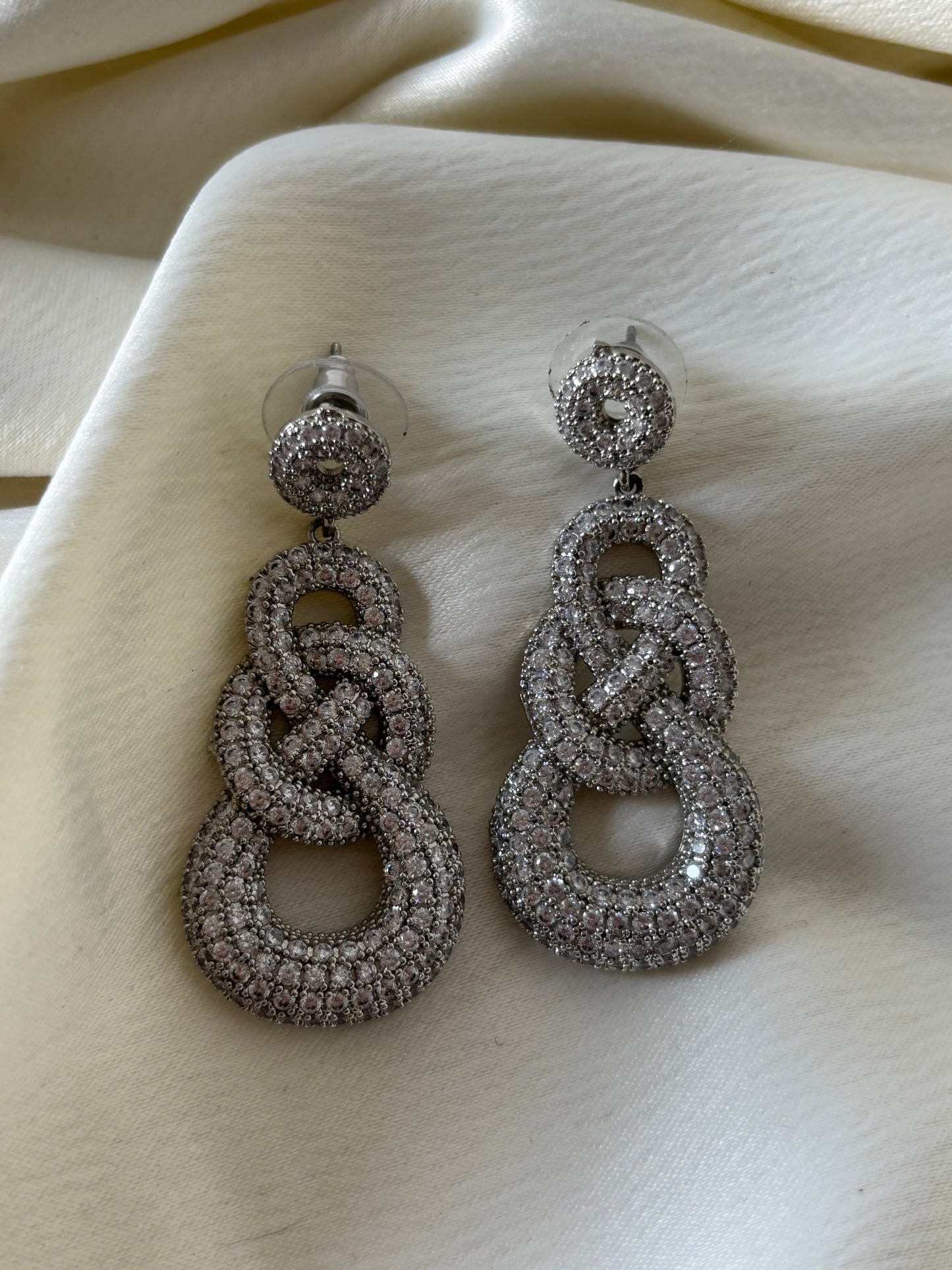 Aretes Infinito