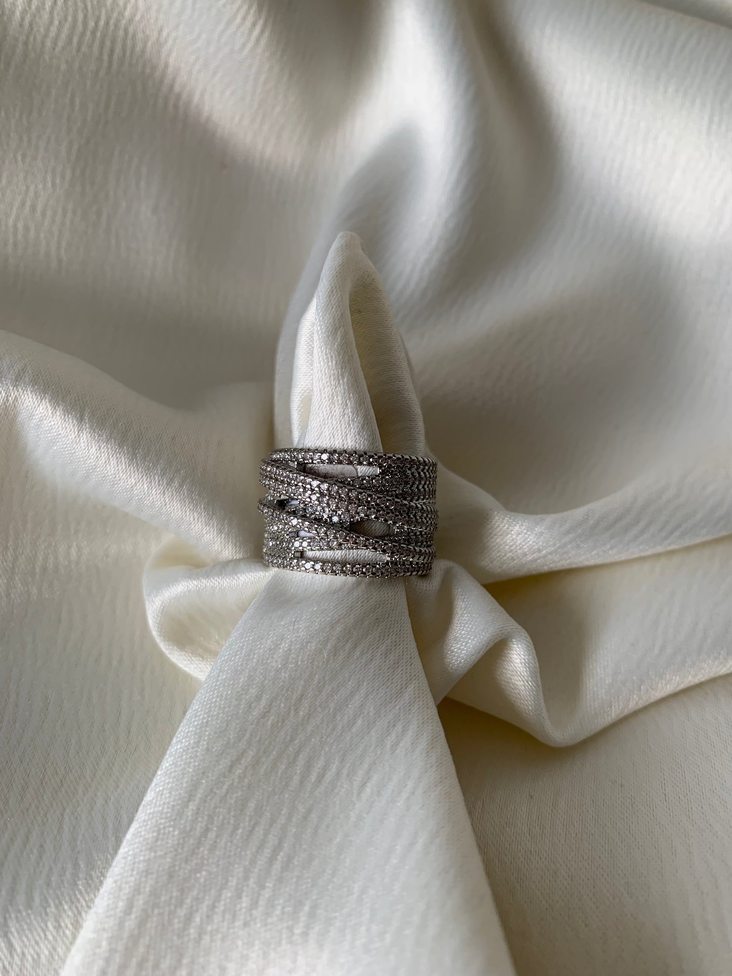 Anillo Chunky Lineas Circonias