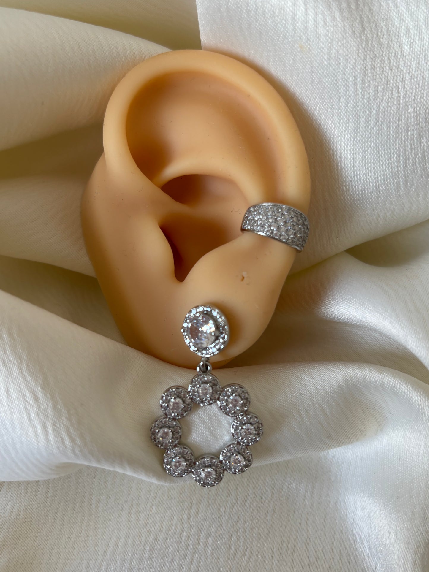 Aretes Flores Circonias